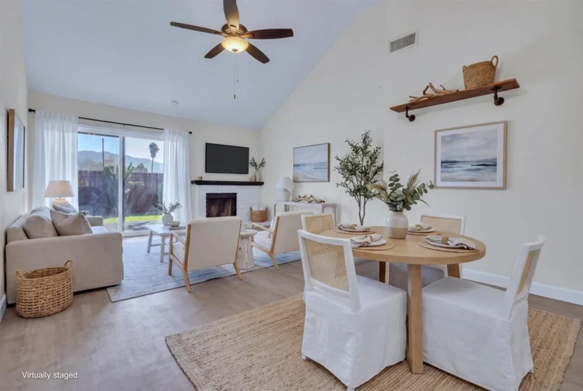 422 Devonshire Gln photo 1