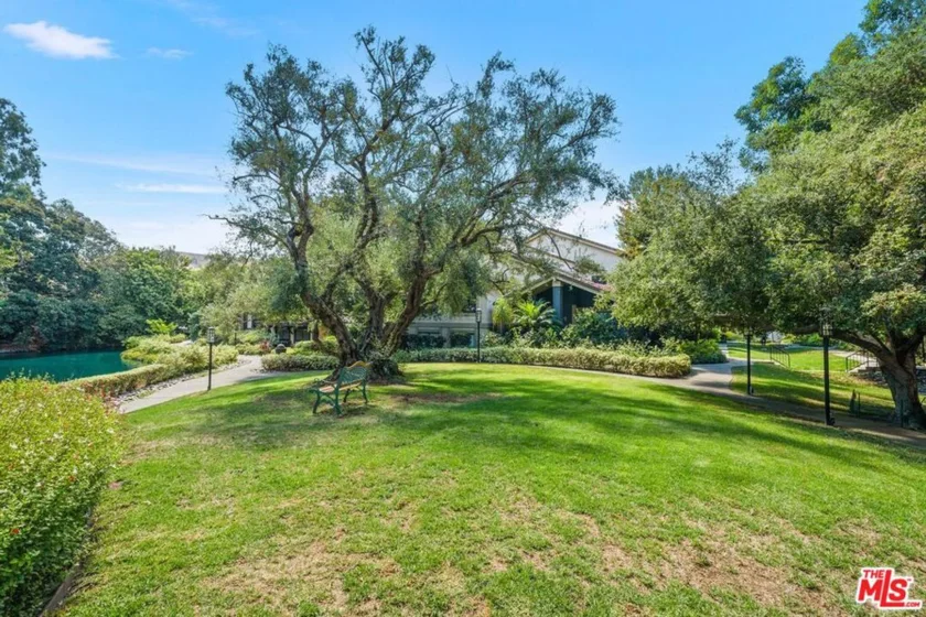 1211 Raintree Circle photo 34