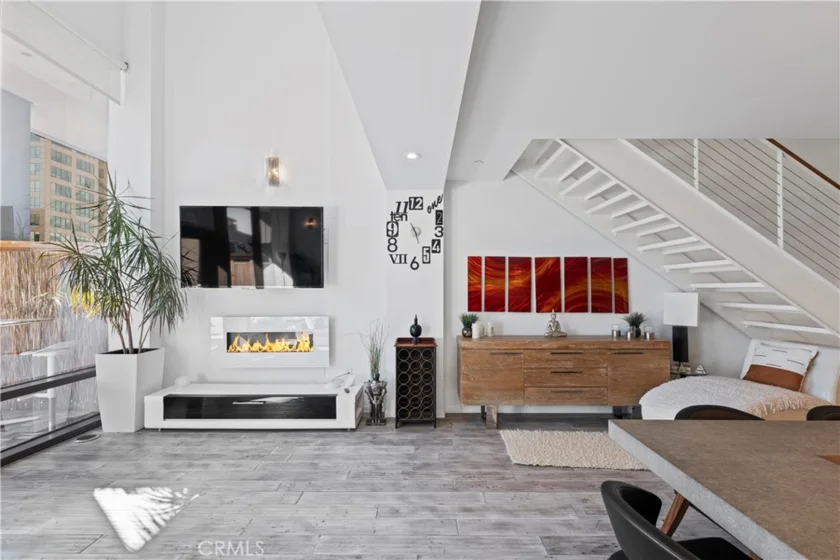 1100 Wilshire Boulevard #1707 photo 5