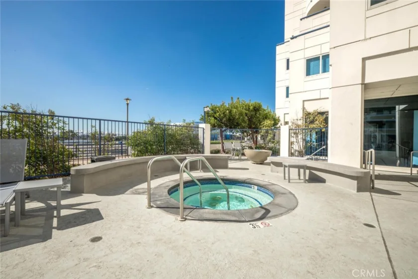 525 E Seaside Way #904 photo 40