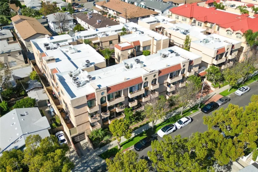 441 E San Jose #111 photo 27