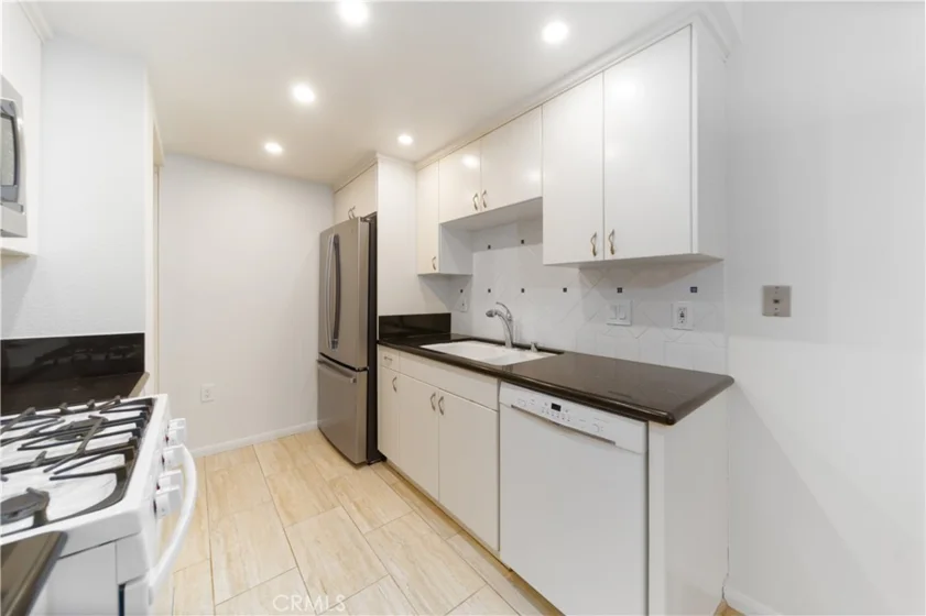 10926 Bluffside Drive #32 photo 6