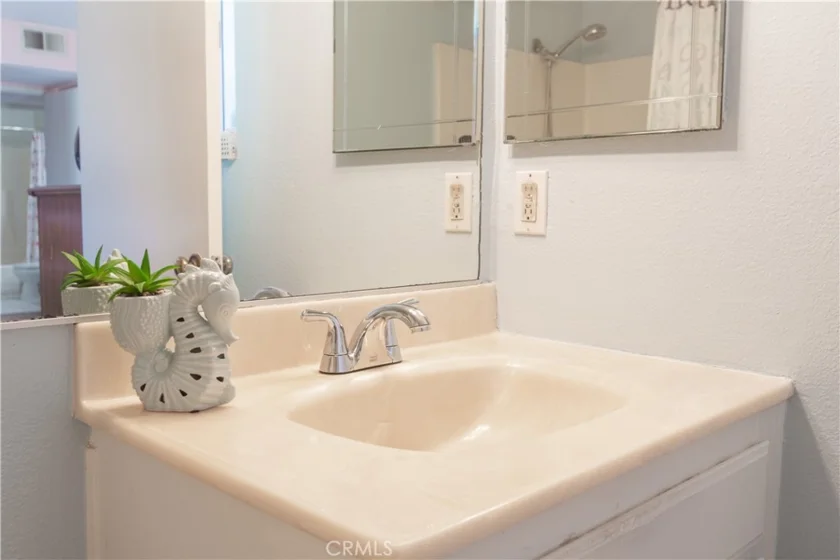 2507 E 15th Street #214 photo 19