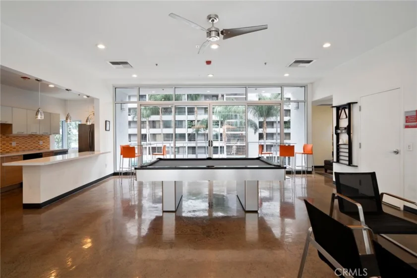 645 W 9th Street #424 photo 25