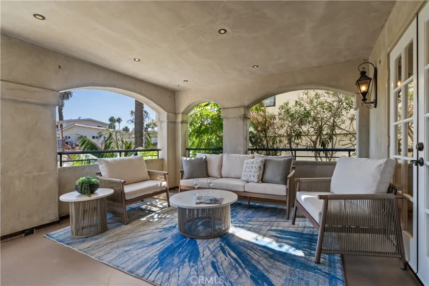 244 W Mariposa #A photo 32