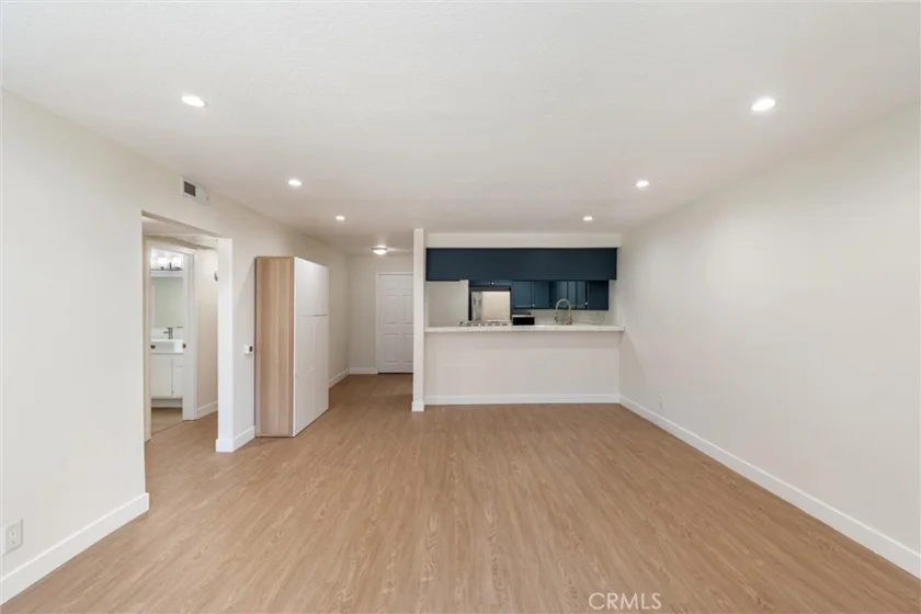 1121 Obispo Avenue #108 photo 8