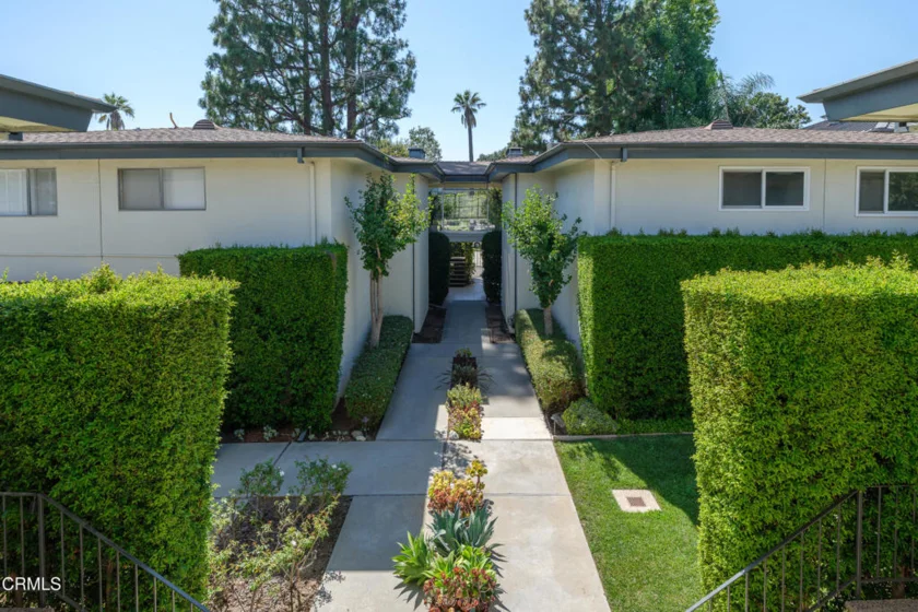 610 S Orange Grove Boulevard #6 photo 33
