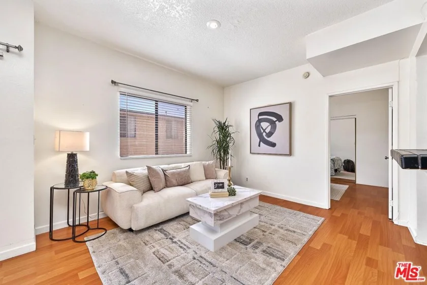 431 S Kingsley Drive #205 photo 11