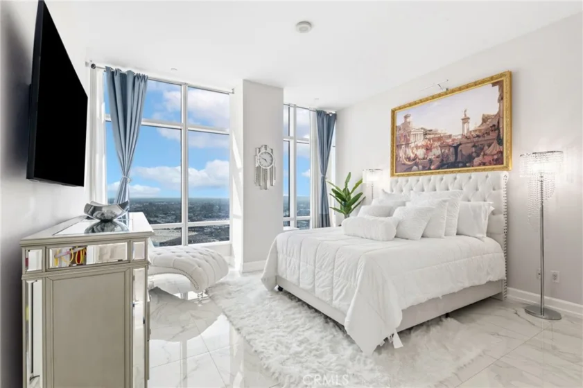 900 W Olympic Boulevard #30A photo 28