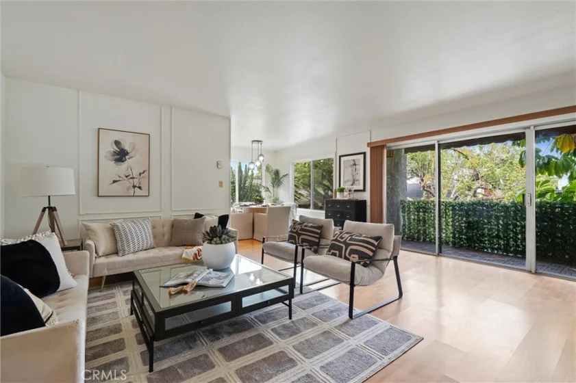 372 E Carroll Park #201 photo 1