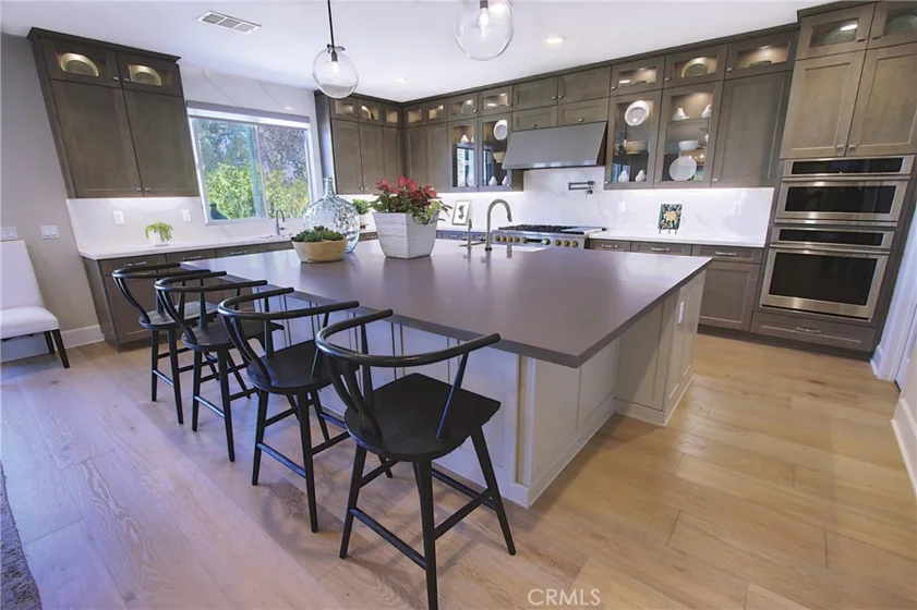 39789 Larkspur photo 5
