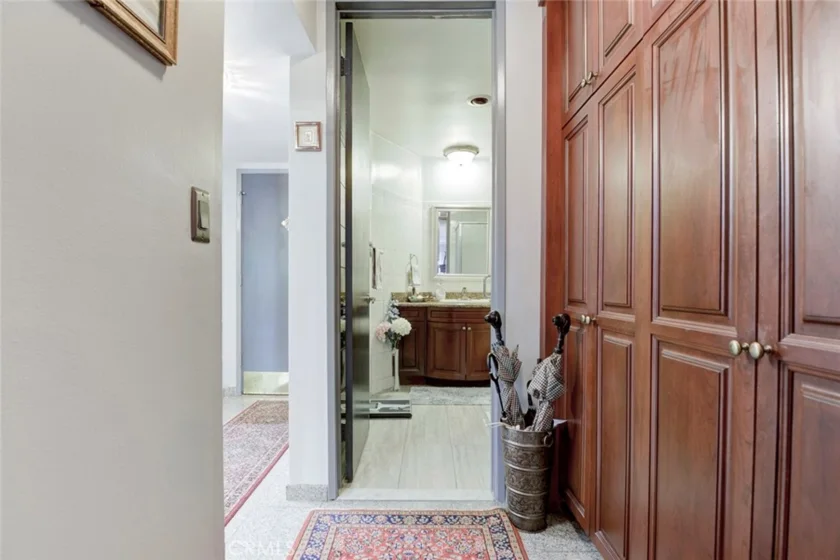 1401 Valley View #206 photo 28