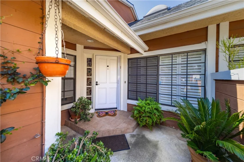 5930 Tampa #204 photo 1