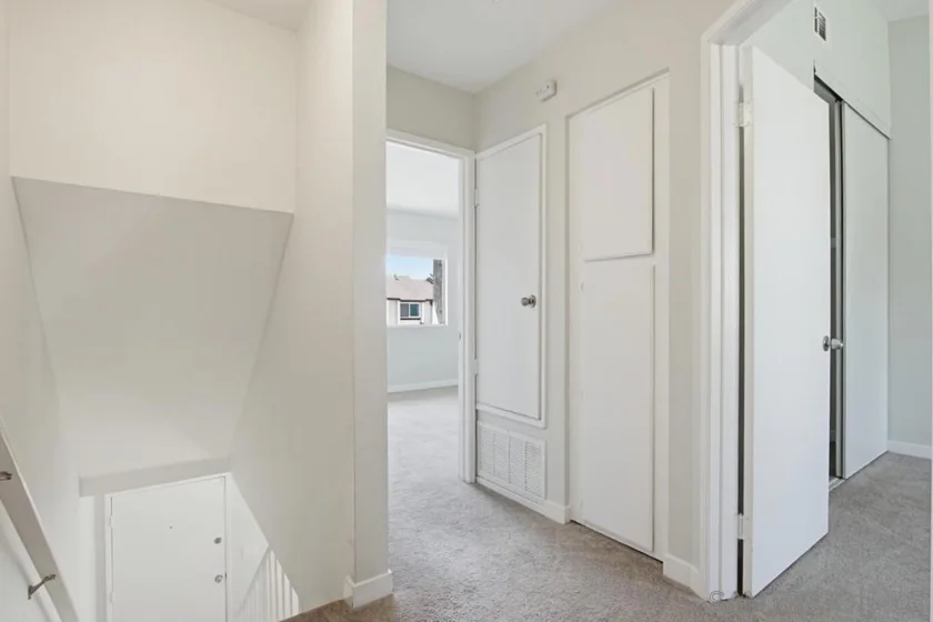 5130 N River Road #Unit B photo 7