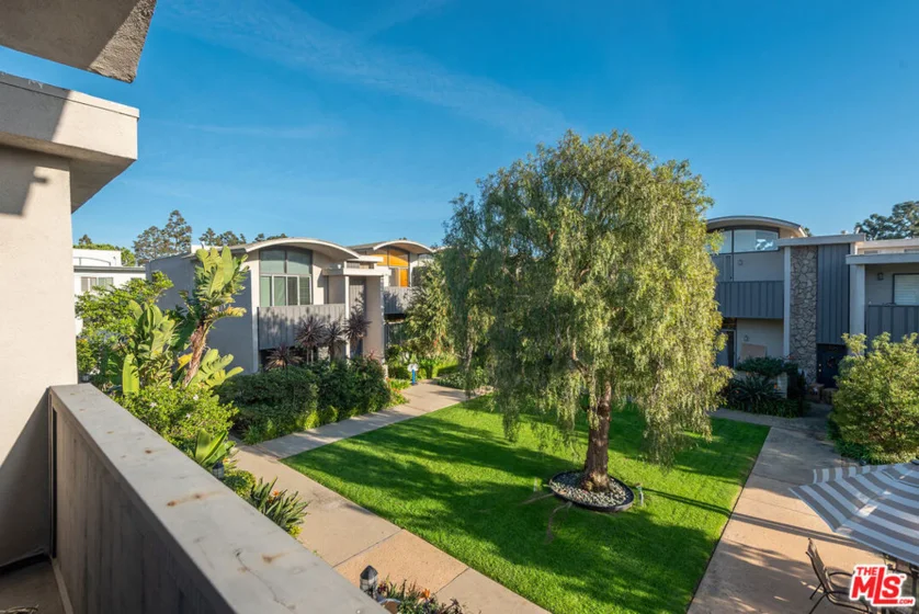 13233 Fiji Way #H photo 34