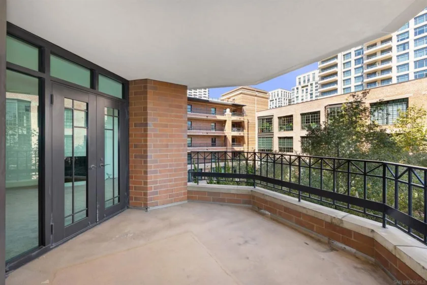 500 W Harbor #417 photo 25