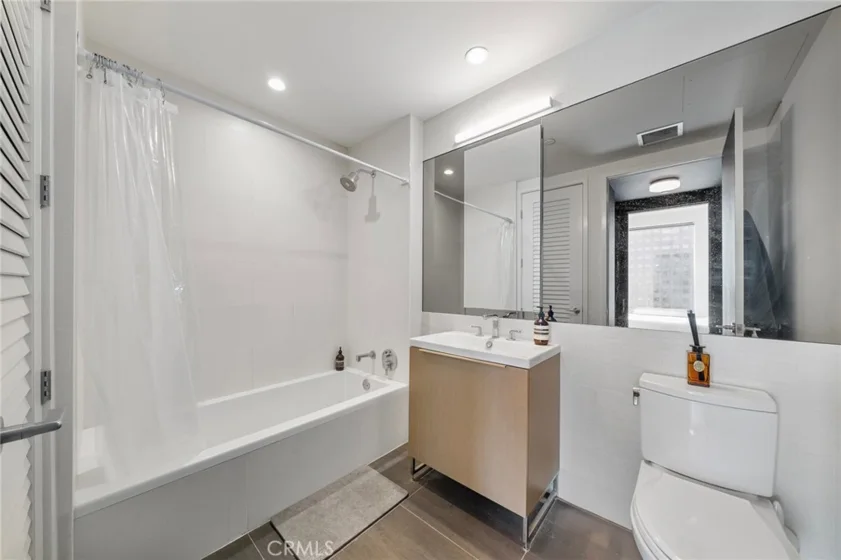 889 Francisco Street #3205 photo 19