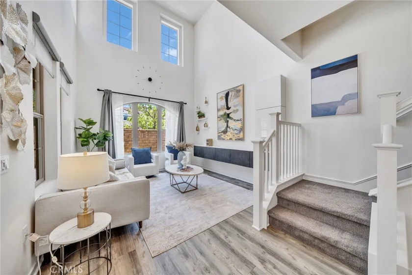182 Finch photo 11