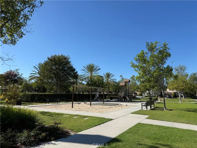20 Valmont photo 29