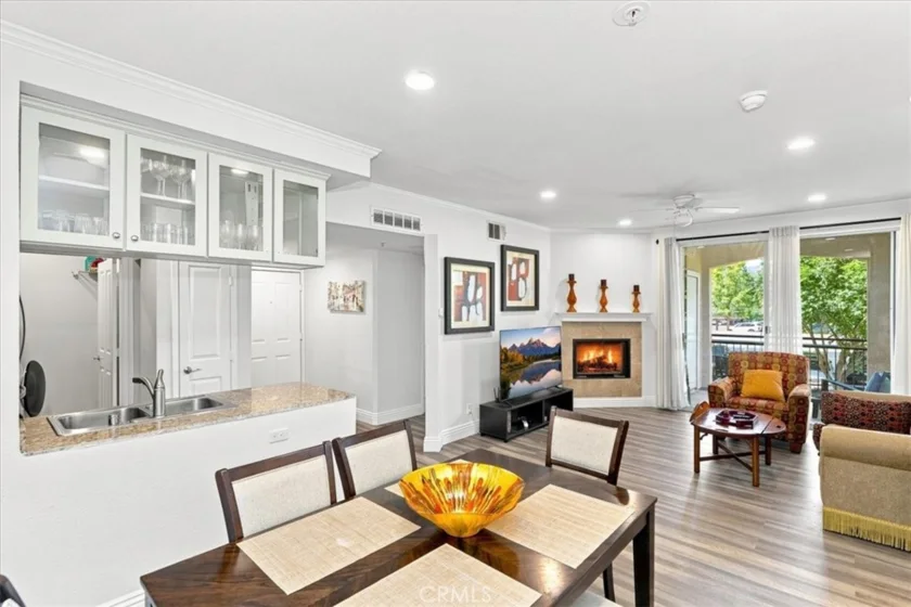 22681 Oakgrove #426 photo 3
