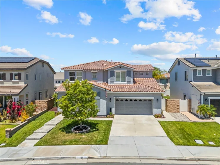 45729 Elm Place photo 1