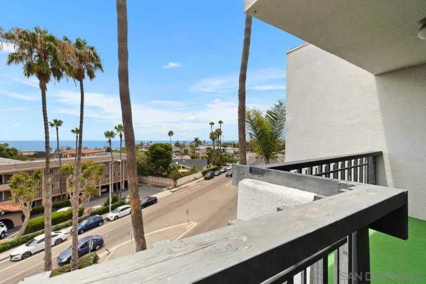 727 Sapphire Street #405 photo 39