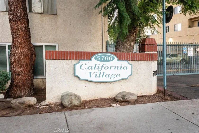 5700 Etiwanda Avenue #154 photo 28