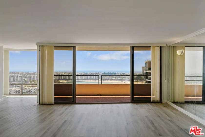 4314 Marina City Drive #1118 photo 17