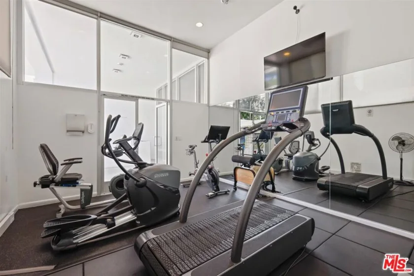 999 N Doheny Drive #806 photo 8