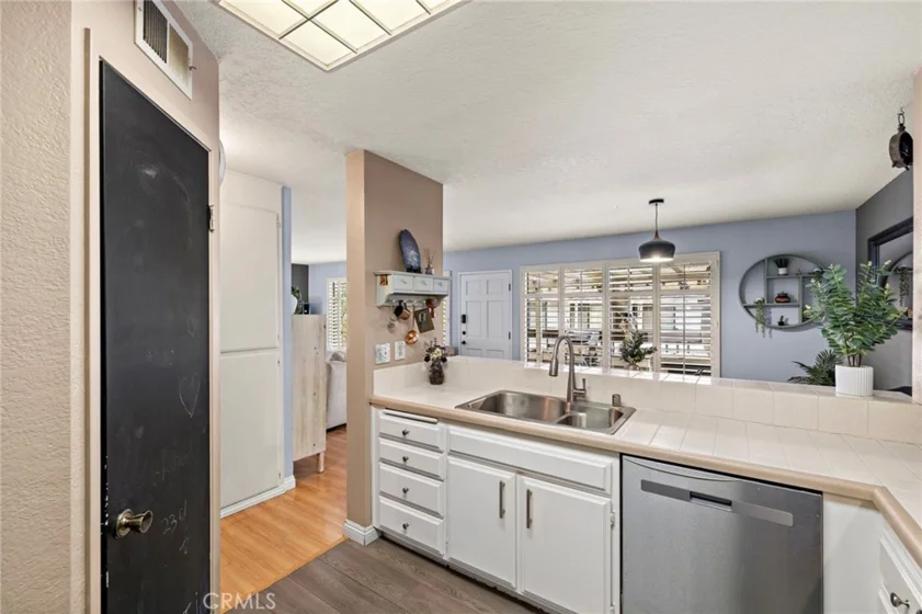 22278 Redwood Pointe #5H photo 12