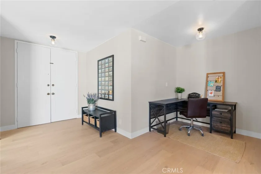 10707 Camarillo Street #314 photo 12