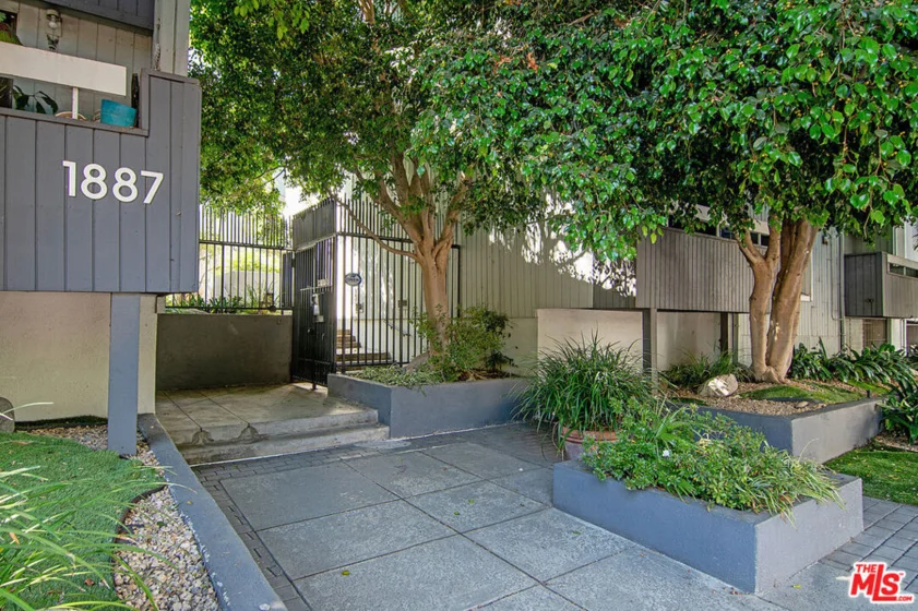1887 Greenfield Avenue #110 photo 1