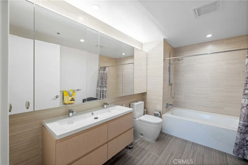 877 Francisco Street #4111 photo 18