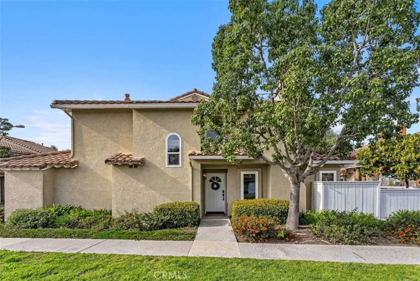 26944 Begonia Place photo 1
