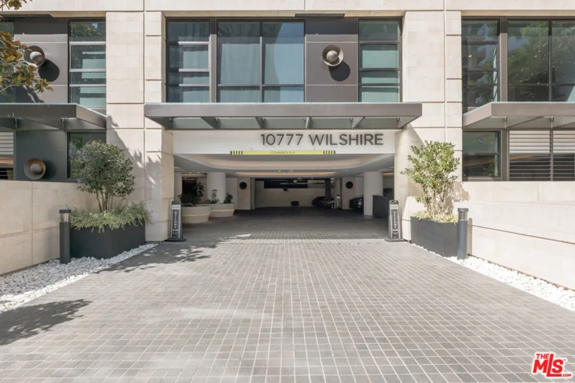 10777 Wilshire Boulevard #603 photo 2