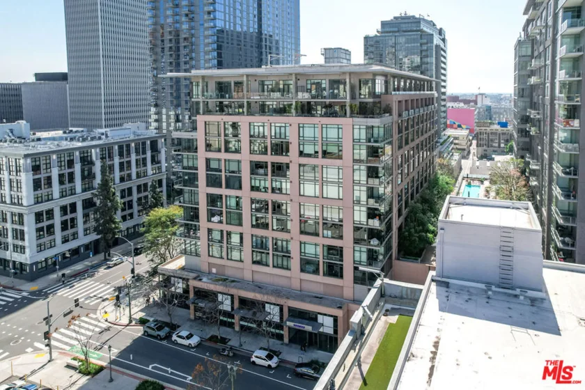 1111 S Grand Avenue #706 photo 14