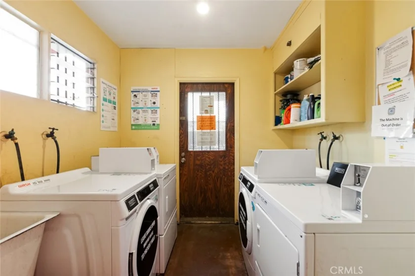 1023 E 1st Street #19 photo 10