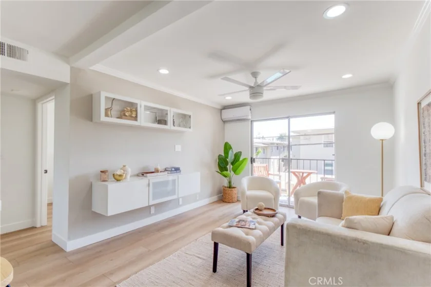 460 Golden Avenue #211 photo 1