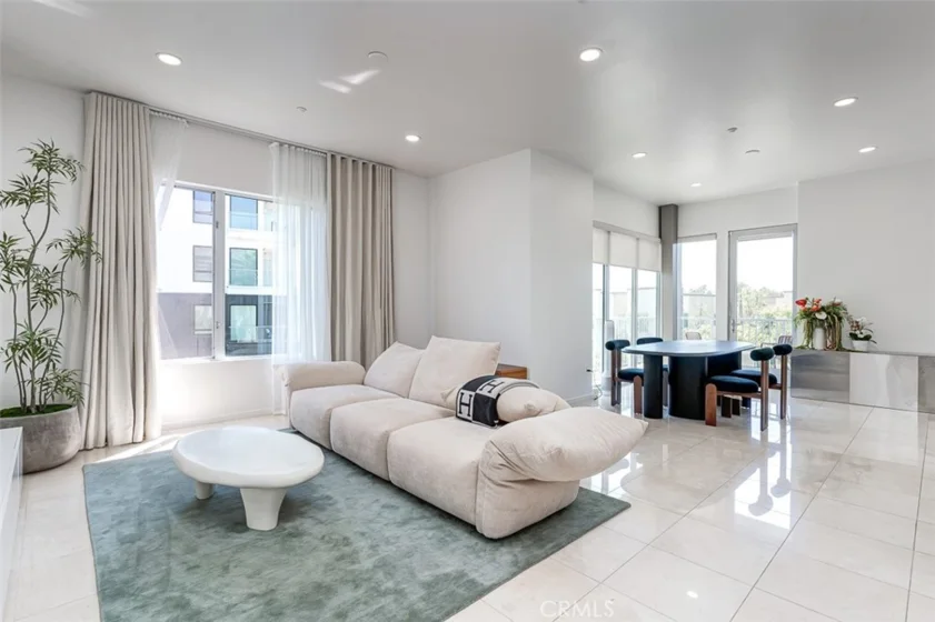 21 Gramercy #306 photo 1