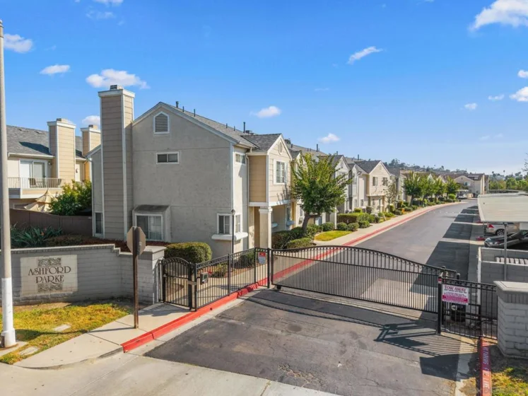 8901 Arlingdale Way photo 30