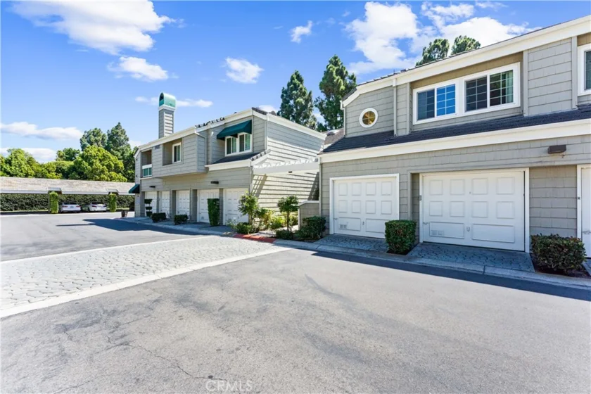7402 Yellowtail Drive #204 Drive #204 photo 3