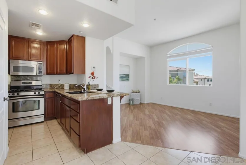 550 Almond Road photo 5