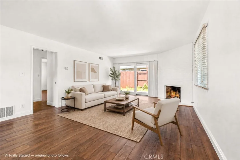 21A Tustin photo 2