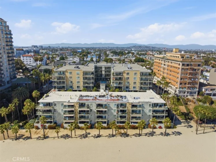 1000 E Ocean #402 photo 35
