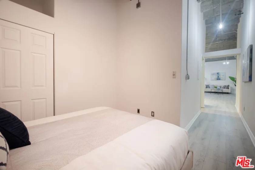 312 W 5th Street #606 photo 5