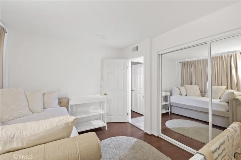 1158 W 11th Street #J photo 17