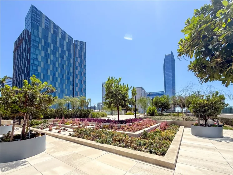 889 Francisco #2502 photo 21