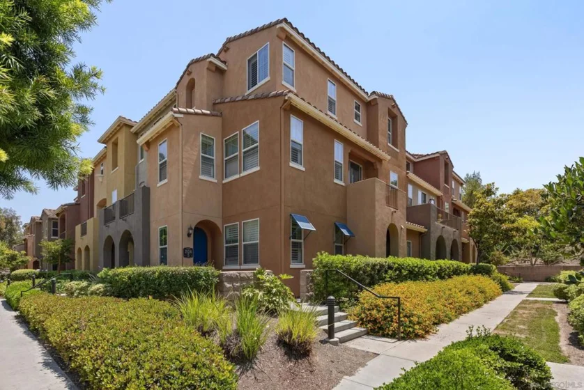 1824 Peach Court #6 photo 1