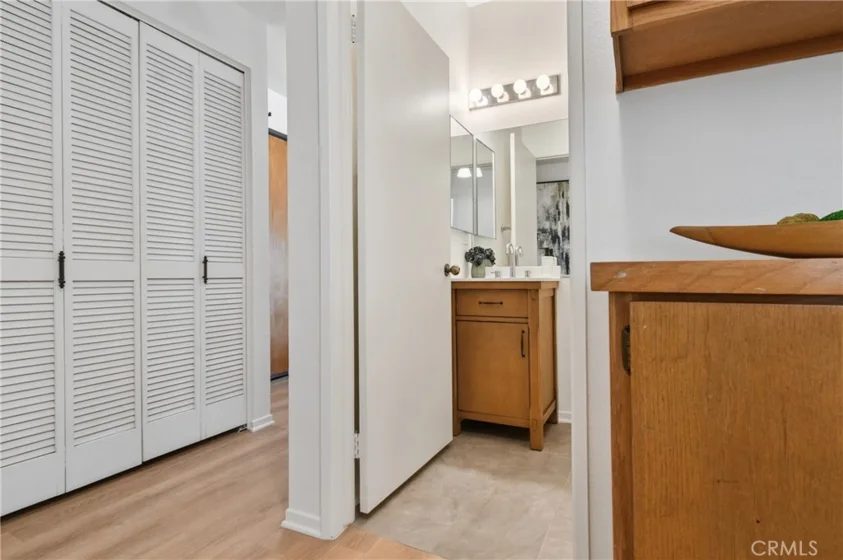13331 Moorpark #223 photo 34