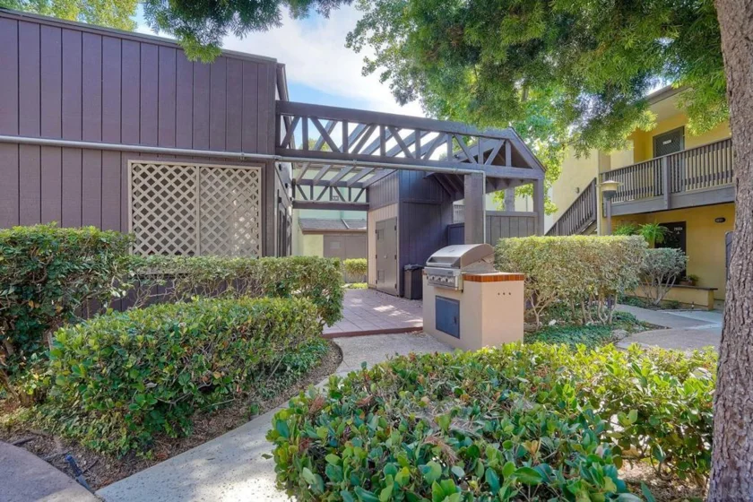7932 Mission Center #D photo 18